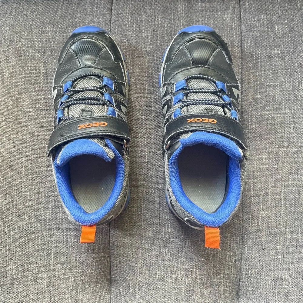 GEOX Kids -  Little Boy Casual Sneakers Shoes Black Blue size 11.5 US